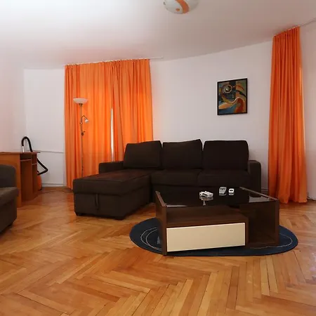 Apartment Jade Luxury And Bucharest